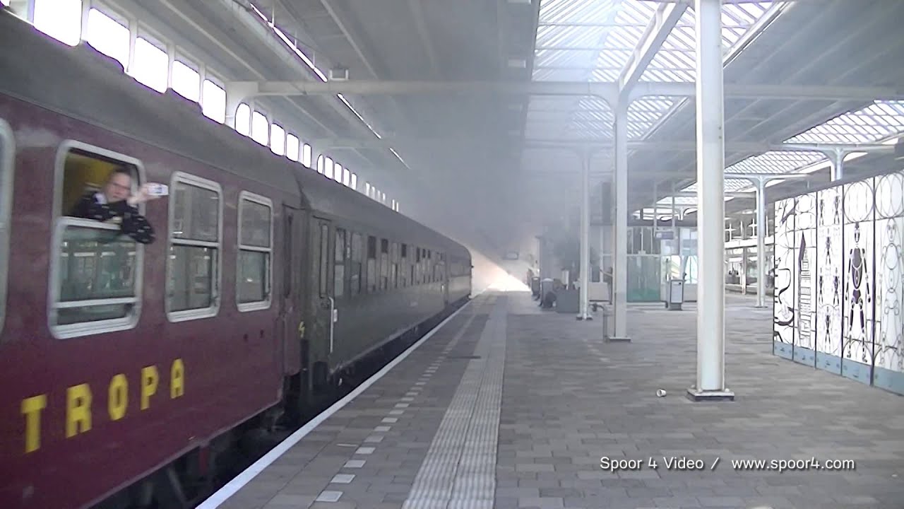 Doorkomst SSN Stoomtrein op Station Amsterdam Amstel