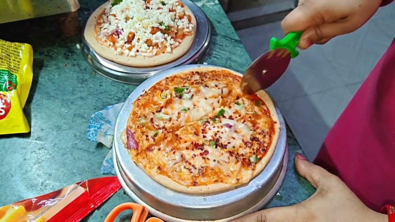 बच्चों के लिए बनाया 😋 यम्मी डिनर। #dailyvlog #lucknow #nikitatiwari #pizzarecipe #friedrice #food 