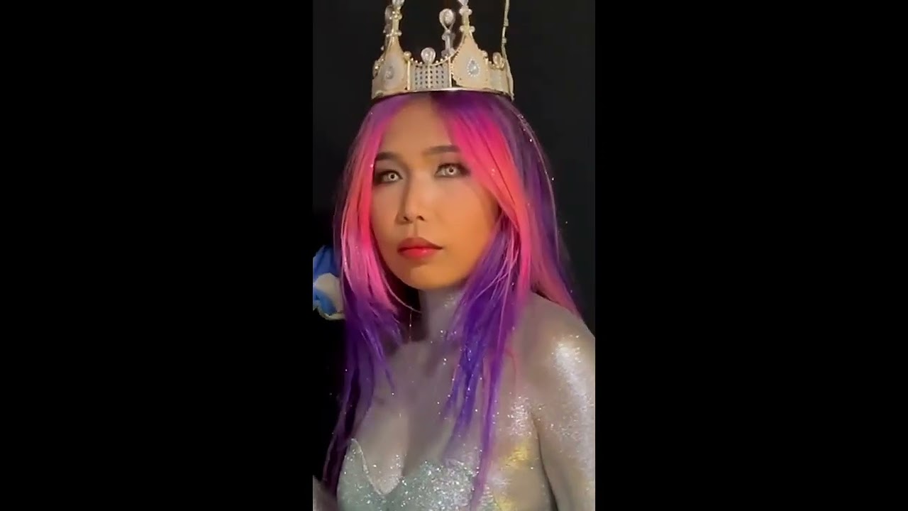 Avant-garde look by Robs Gercan