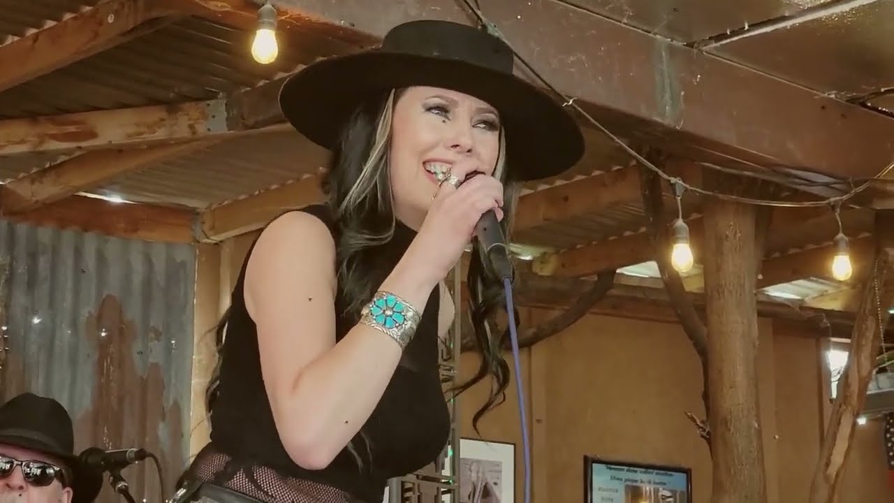 Elyse & Lance Keltner with the Kaktus Kats Shake Your Hips (Live 2025)