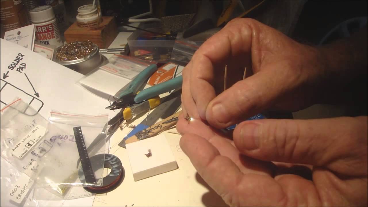 Soldering 0402 LEDs