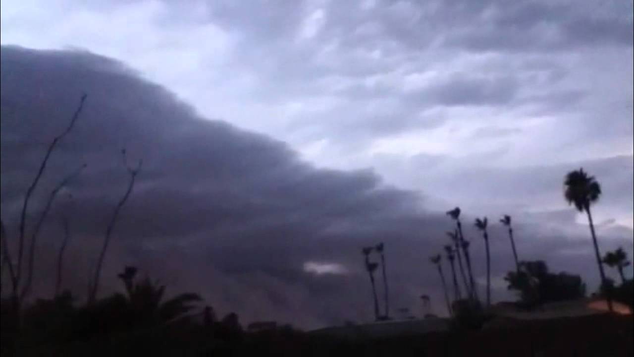 Dangerous Dust Storm Rolls Across Phoenix Arizona July 5,2011