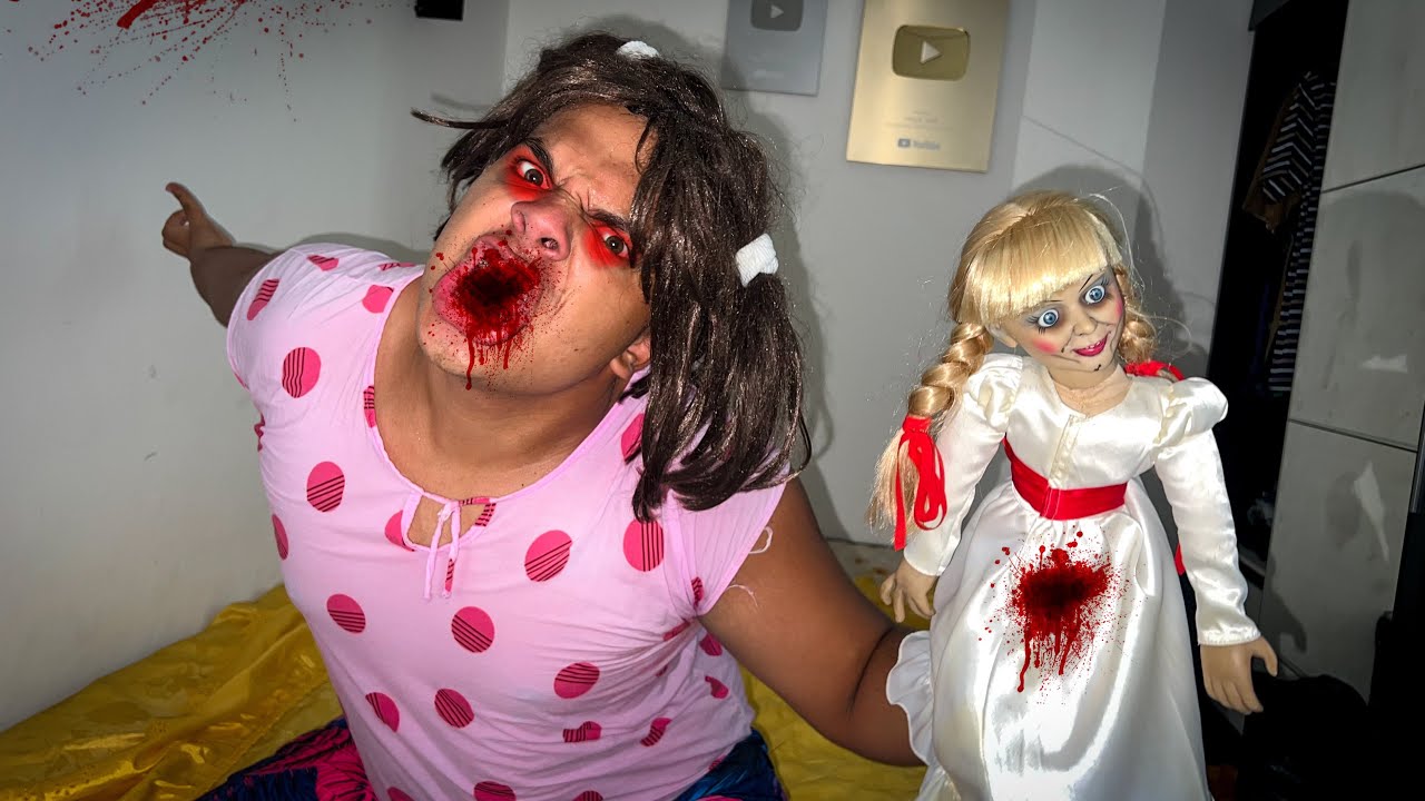 JULHINHA POSSUIDA PELA ANABELLE