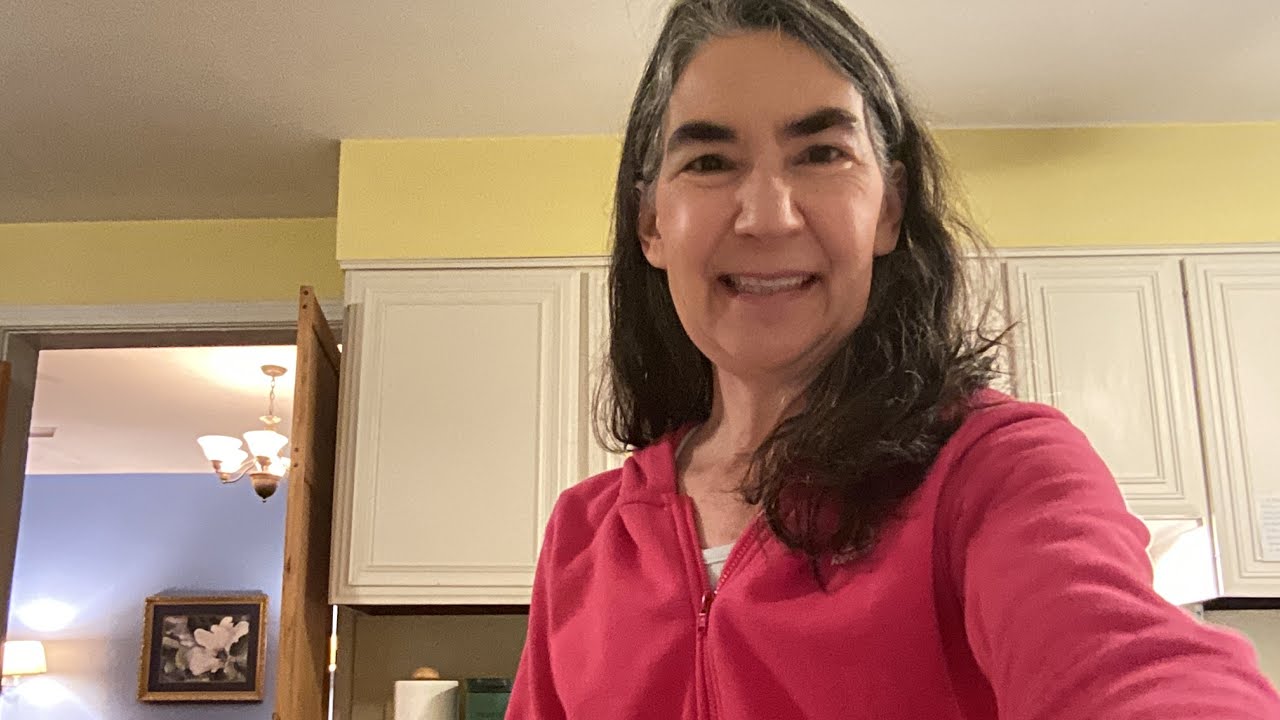 Closet declutter! Come along with me while I PURGE! 