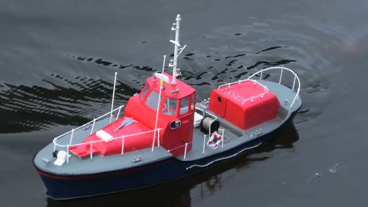 Billings Boats Royal Navy lifeboat 101 RC build and first water test