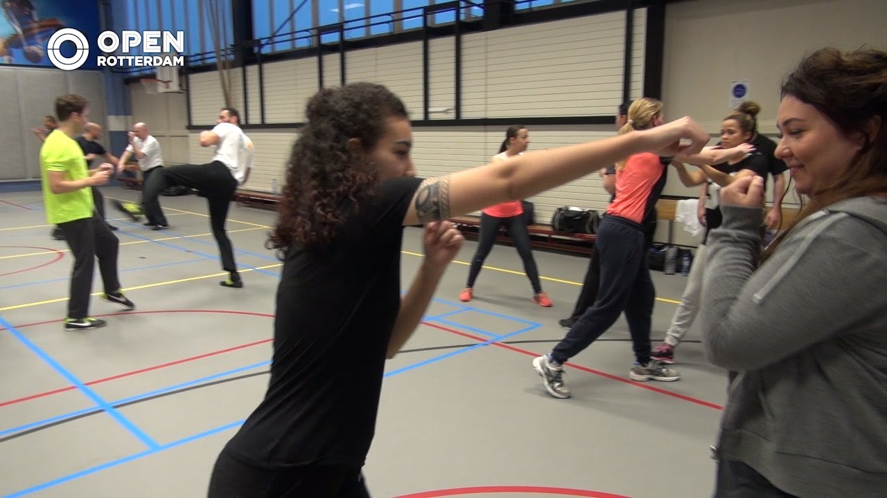 010nu - Meedoen met een lesje Krav Maga