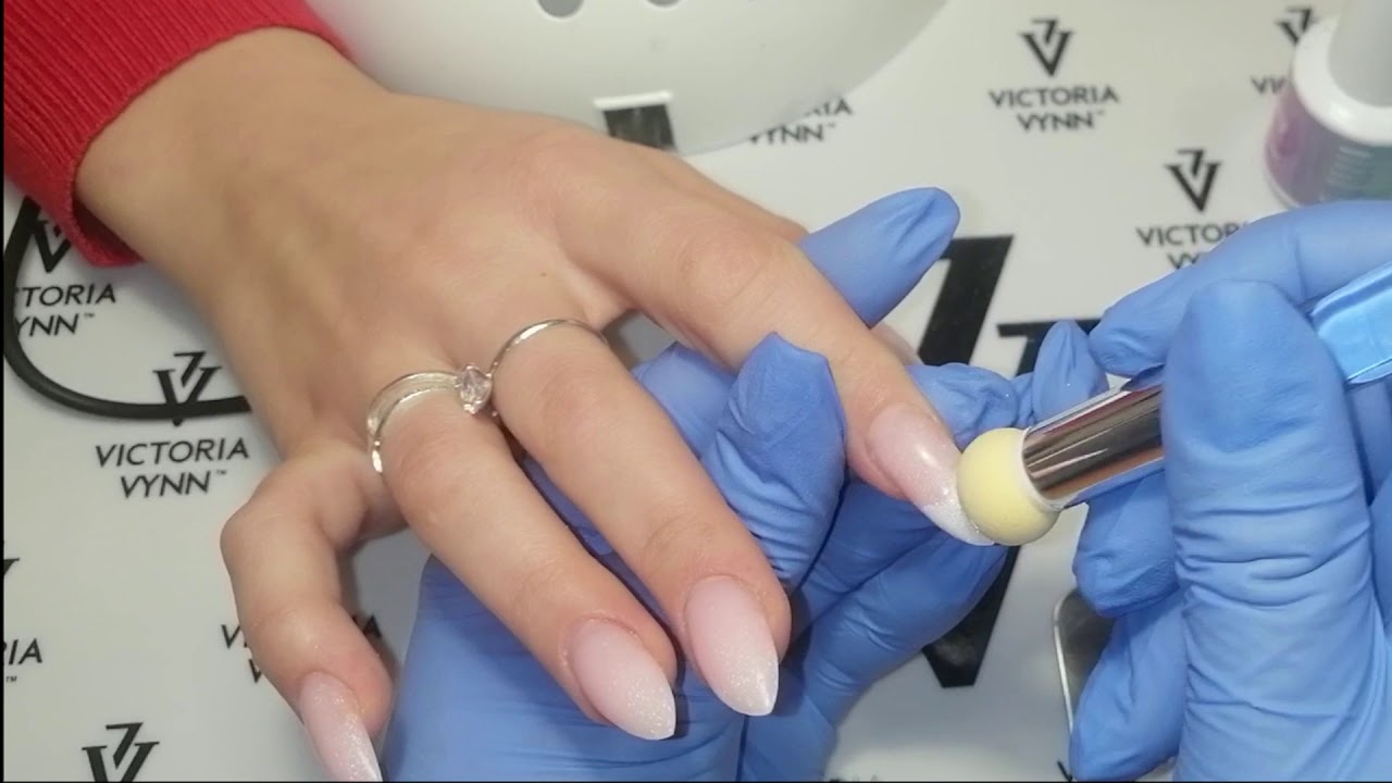 ОМБРЕ аэропуффингом коррекция полигель