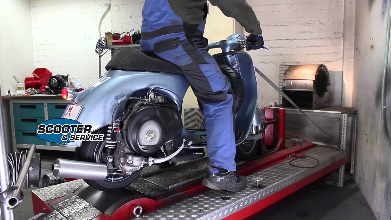 Scooter & Service Dyno Run Vespa VNB 221