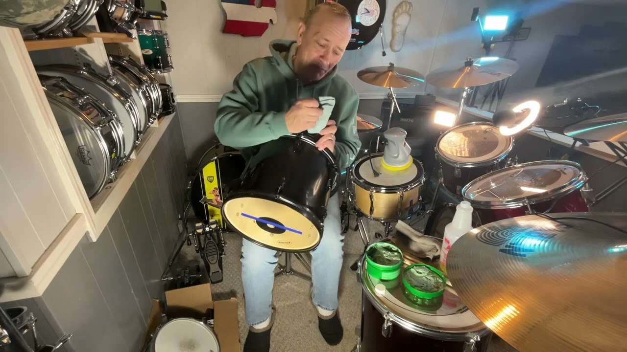 Polishing drum wraps with car polish