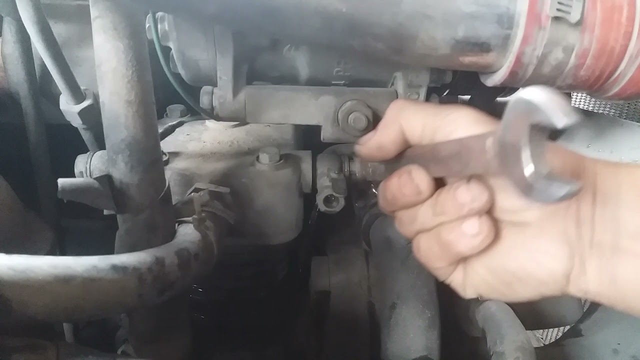 Kiểm tra động cơ bị nóng và hao nước