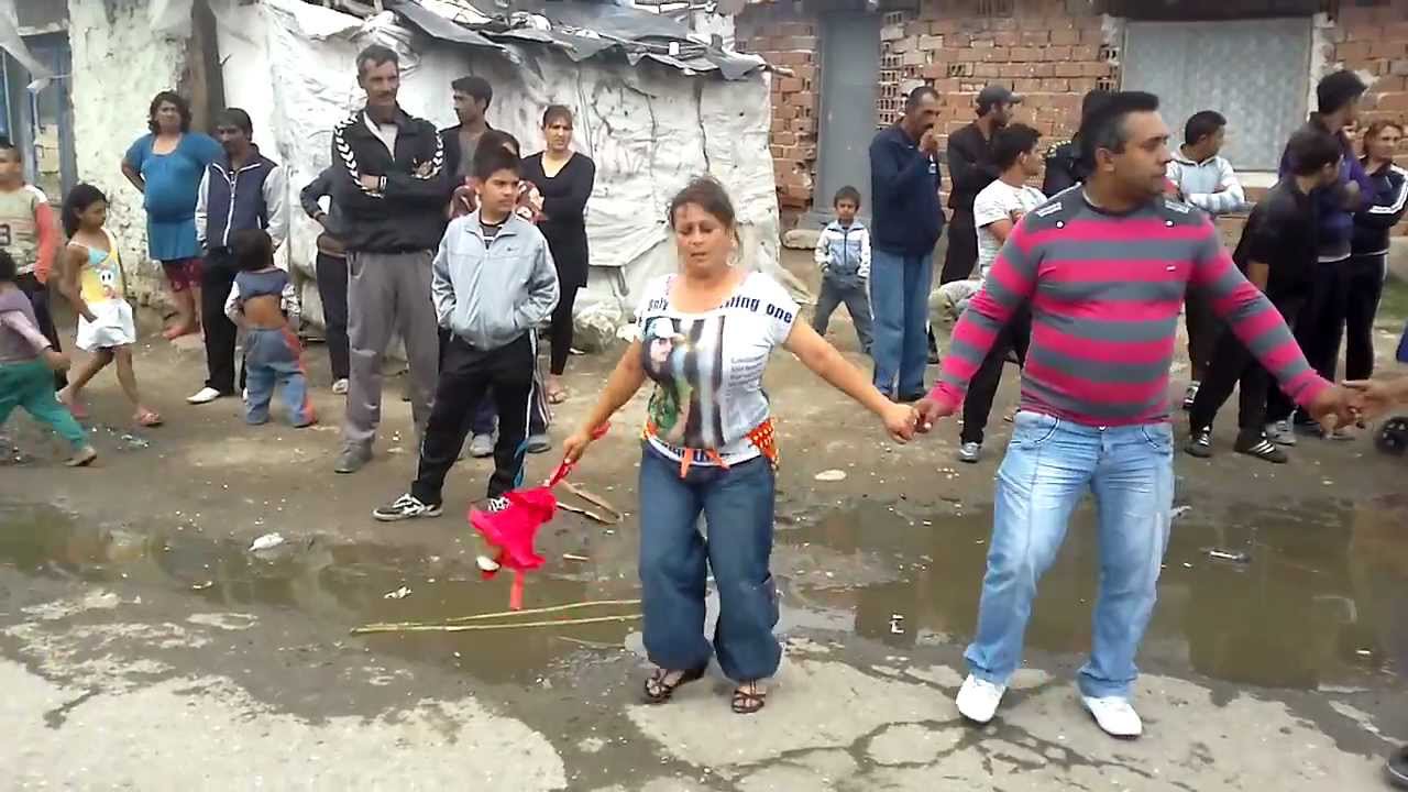 NAI QKOTO XORO S DJ_SALI I KAKA VANQ V BOQNCI.mp4