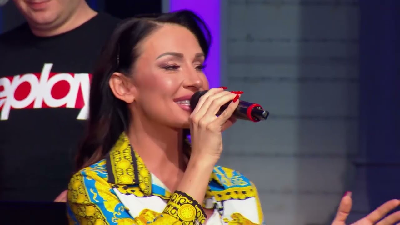 Katarina Zivkovic - Bogat zivot skupa kazna  (LIVE - A sad malo mi)