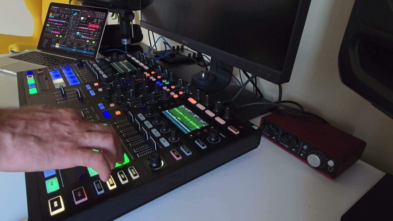 Loopsar - Deep Techno Session 31.07.2024  [Traktor s8 controller]
