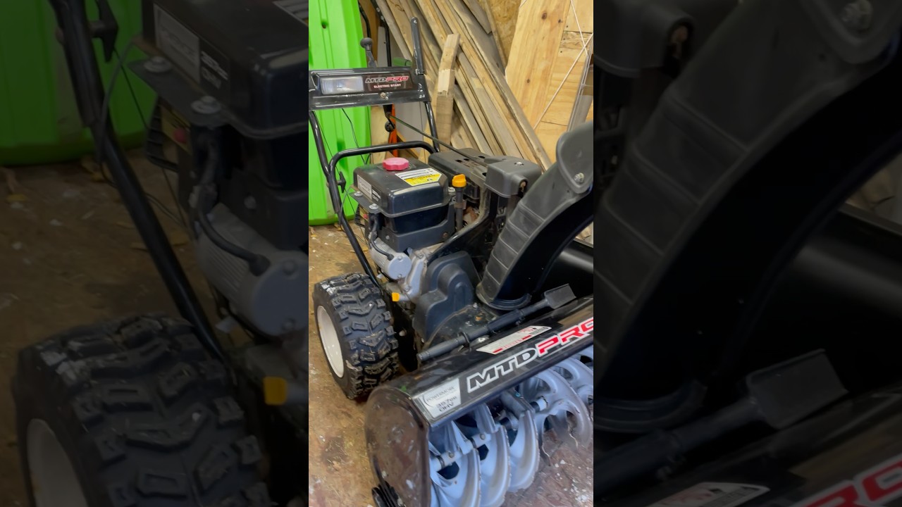 How To Start a Cold Snowblower! ❄️🥶 #howto #snowblower #shortsyoutube #cold #easy