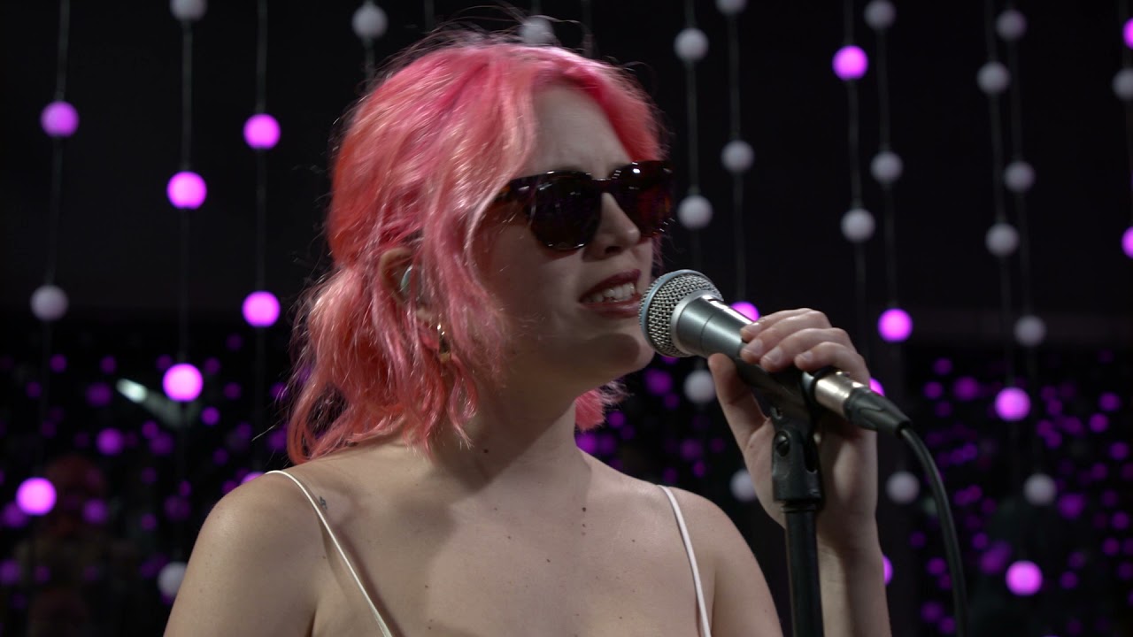 Petite Amie - Delirio  (Live on KEXP)