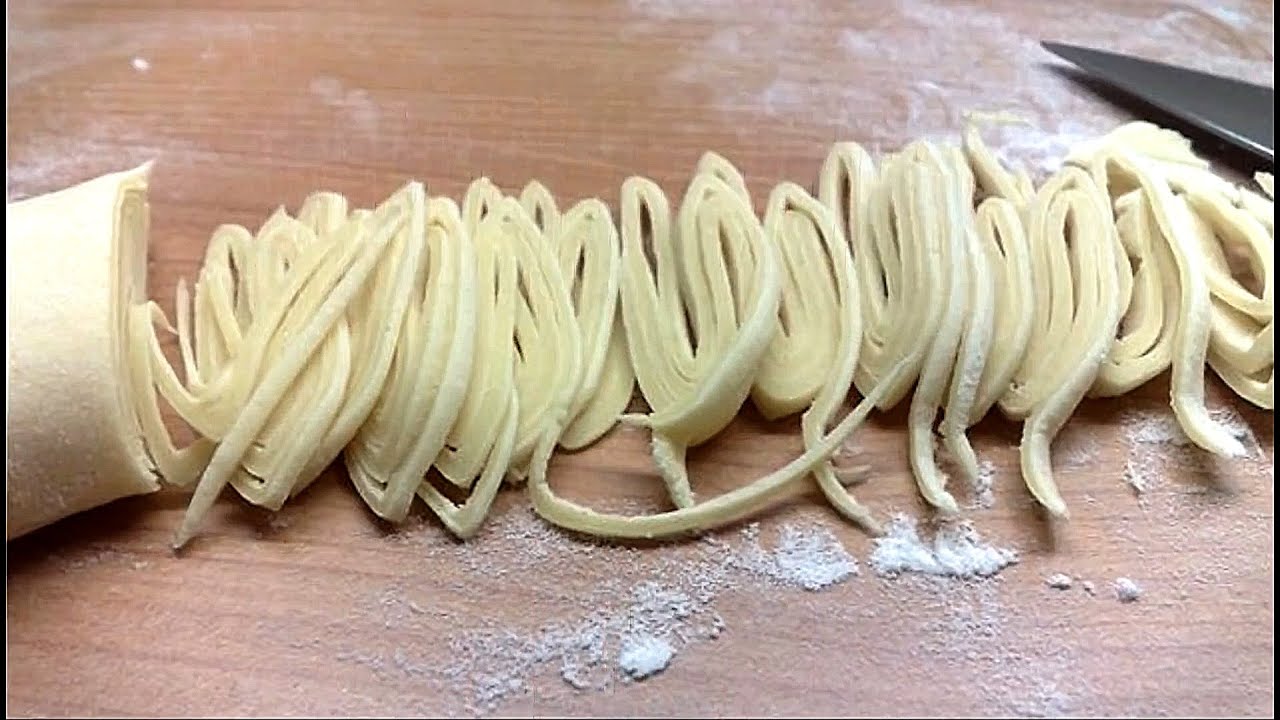 Приготовление домашней лапши 3 способа/Cooking homemade noodles 3 ways