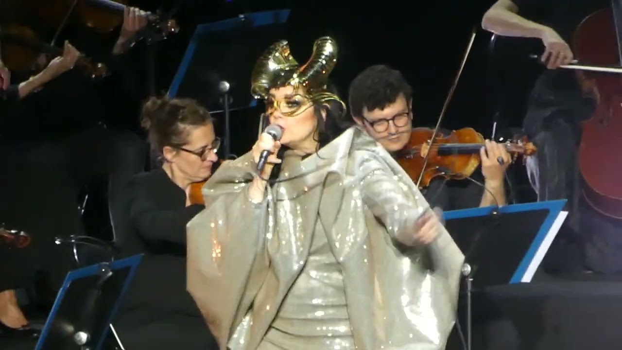 Björk Pluto Orchestral Tour @La Seine Musicale Boulogne-Billancourt 21/06/2022