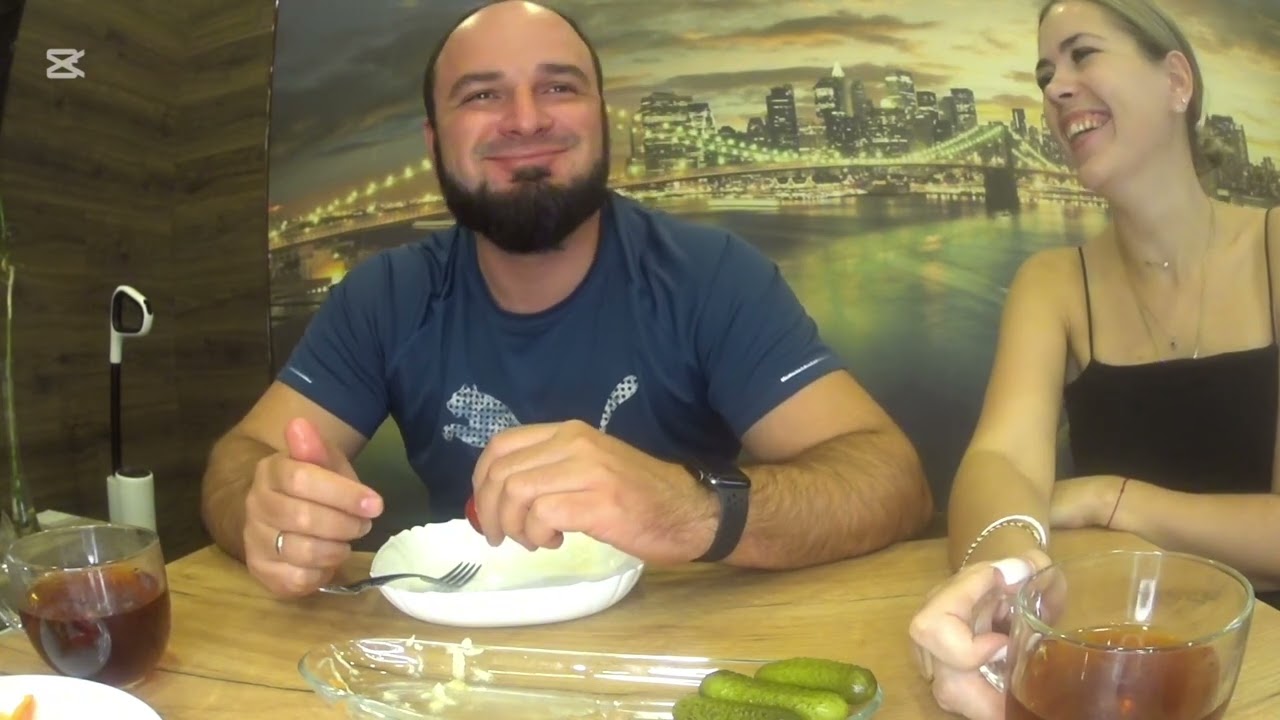 Мукбанг/Ден обедает/ НУЖНЫ ЛИ ДОМА ЖИВОТНЫЕ/ДОРОГИЕ ДОМАШНИЕ ЖИВОТНЫЕ