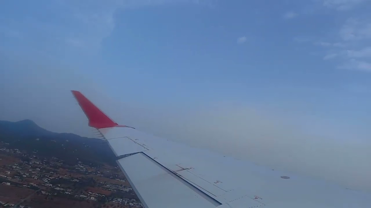 Despegue de un Bombardier CRJ-1000 en Ibiza con destino Valencia (07/09/2025)