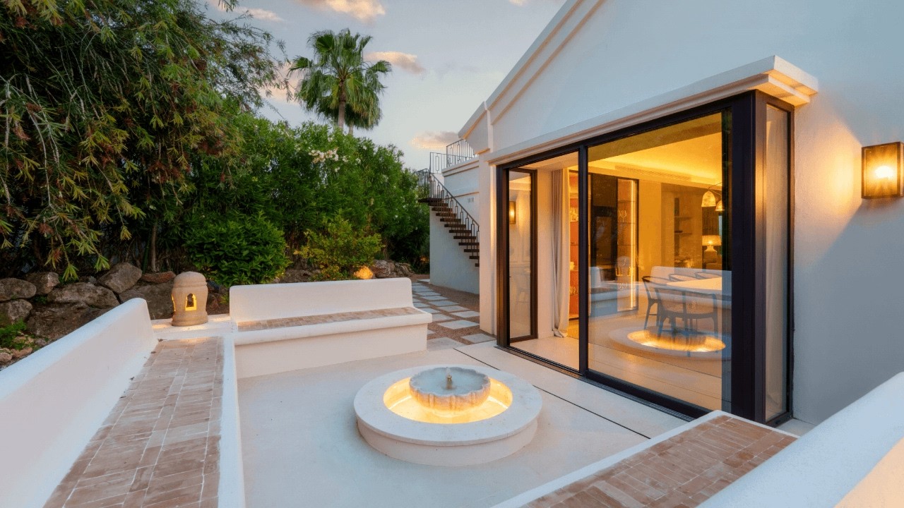 3.685.000€ NUEVA ANDALUCIA Marbella Villa 4 Beds DV3184