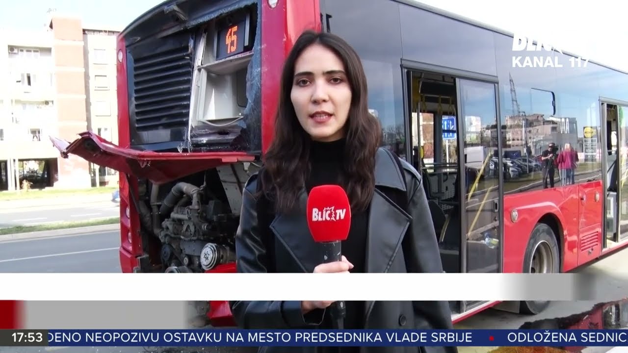 Novi Beograd-18 osoba povređeno u sudaru dva autobusa: Autobus je udario i ljude na stanici | VESTI