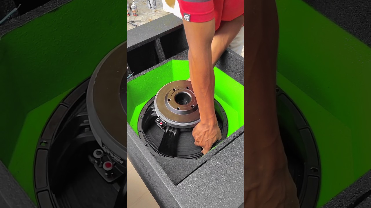 Box Parathel di pasang Speaker Ashley 15v400