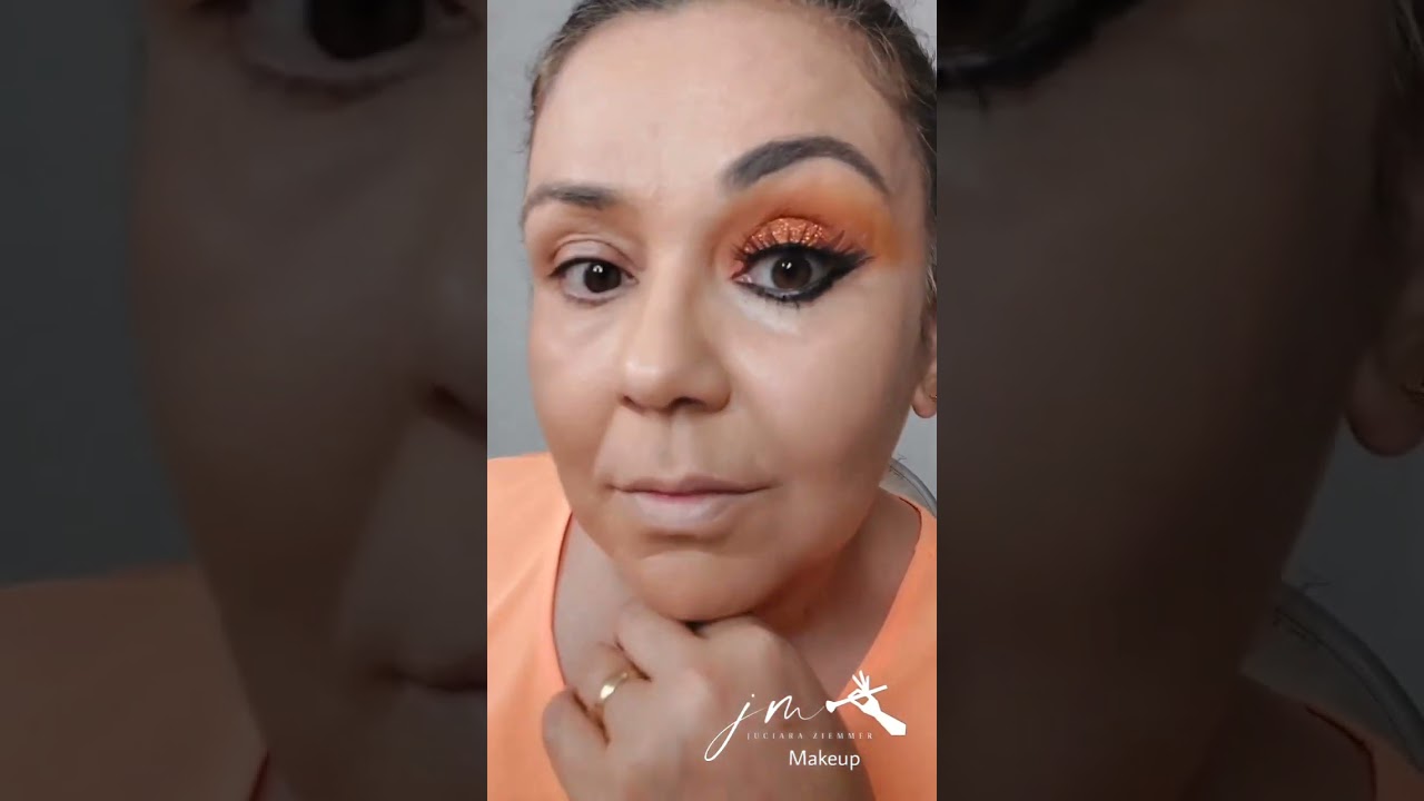 Maquiagem laranja com strass 🌟