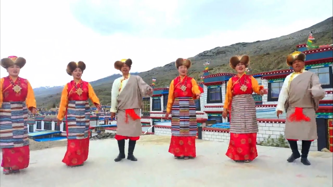 སྟོད་གཞས ཨ་ཅག་ཆོས་སྒྲོལ་མ་ལགས (Toeshay Acha Choe Dolma)