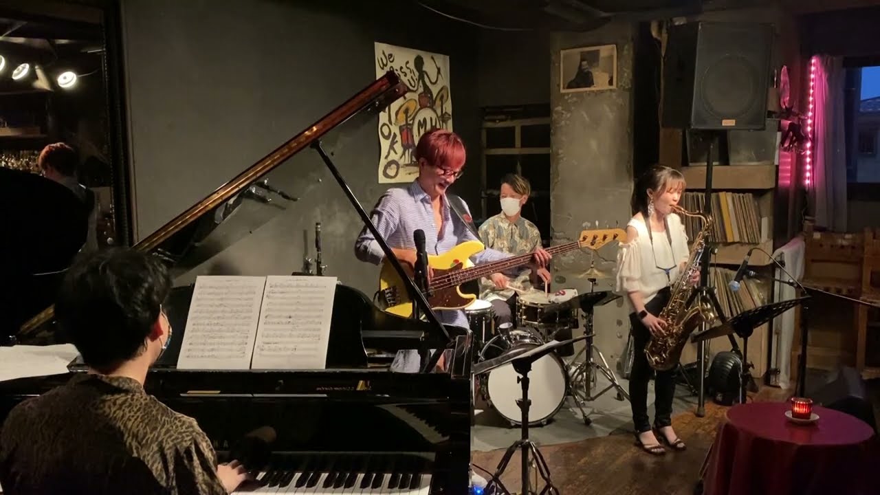 坂本竜太(B)･岡勇希(Sax)･海堀弘太(Pf)･福森康(Dr) / Tell Me A Bedtime Story