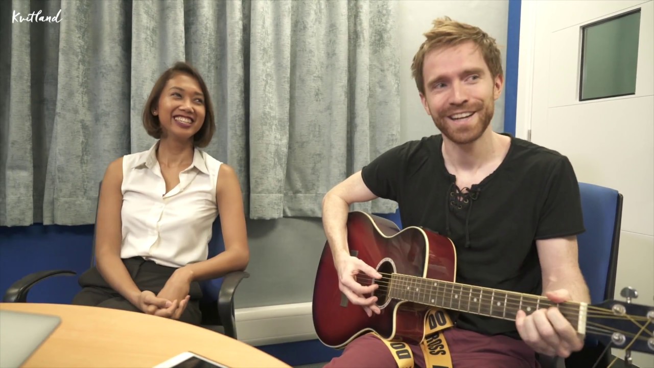 Kvitland performing Komodo Ping-Pong acoustic live @ BBC Indonesia