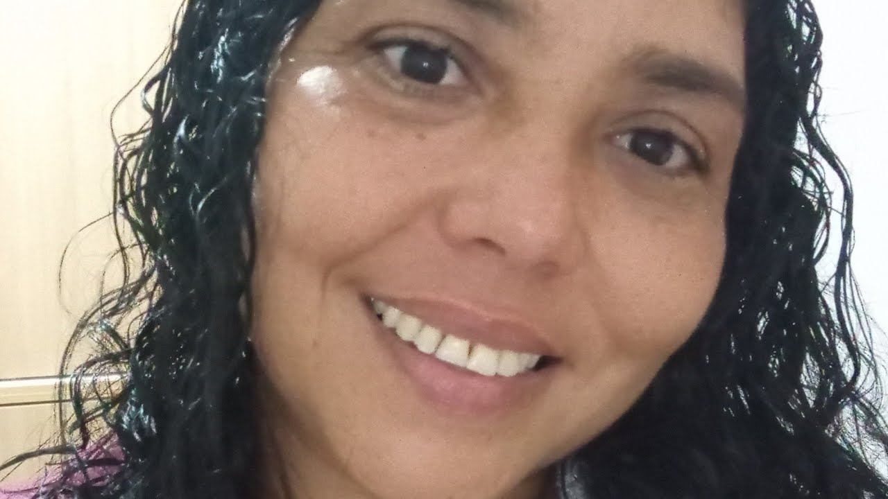 Rozania Dias está ao vivo!