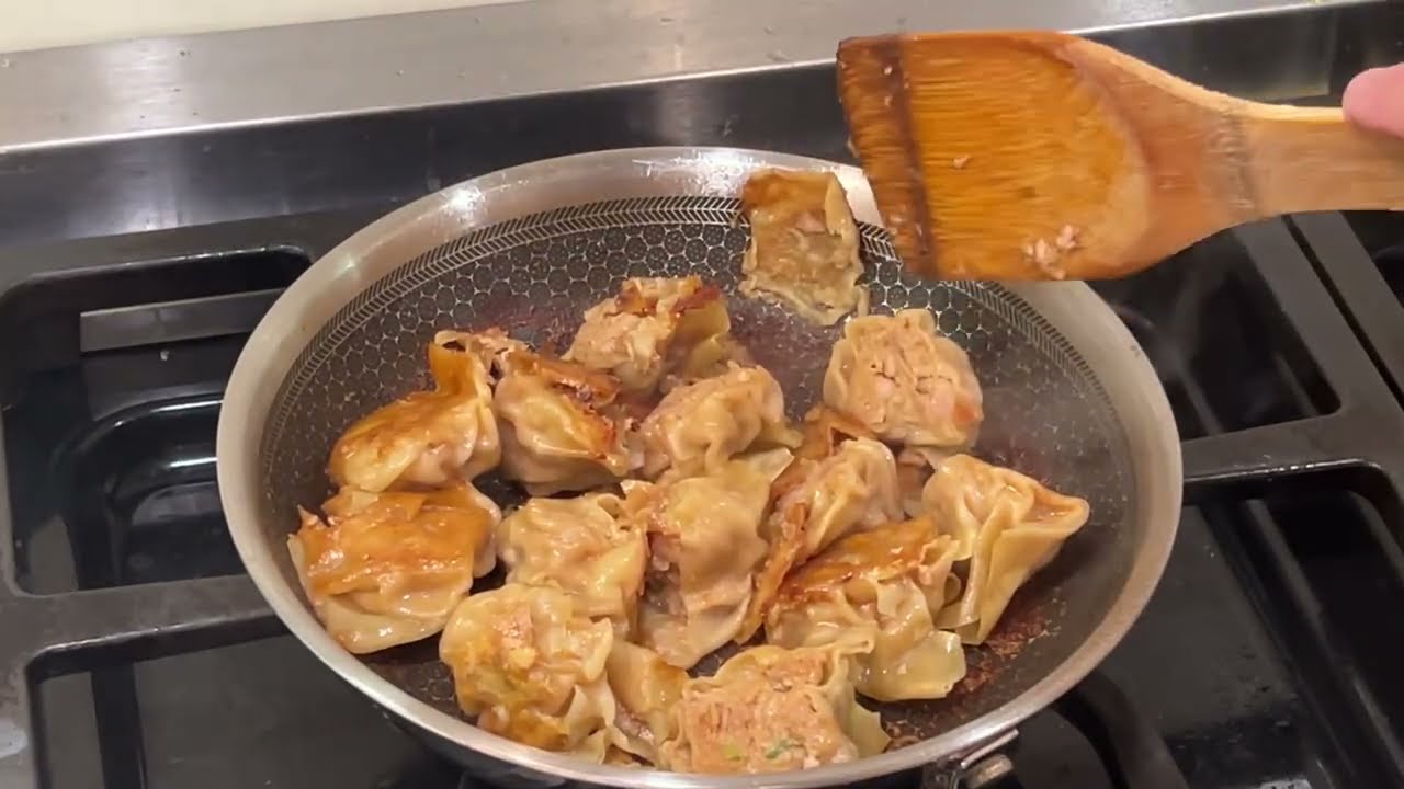 Cooking ugly tasty pot sticker
