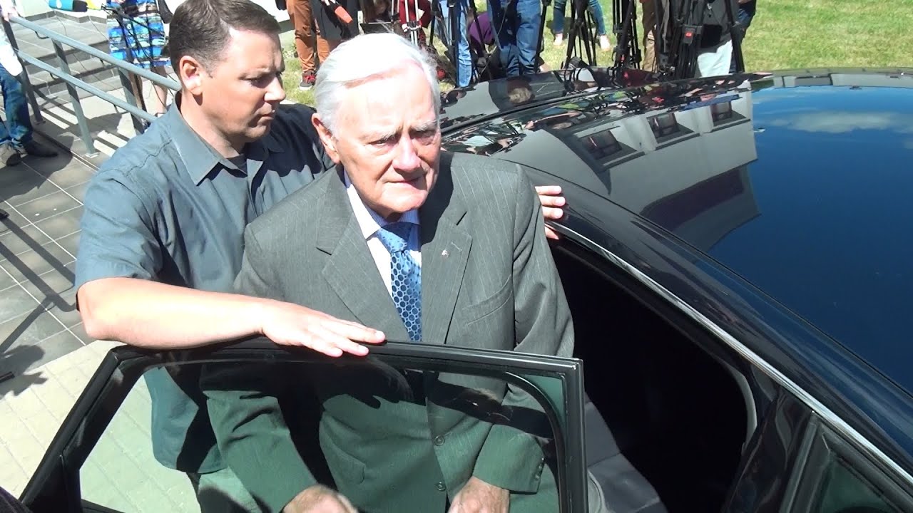 Valdas Adamkus po operacijos išleistas iš ligoninės