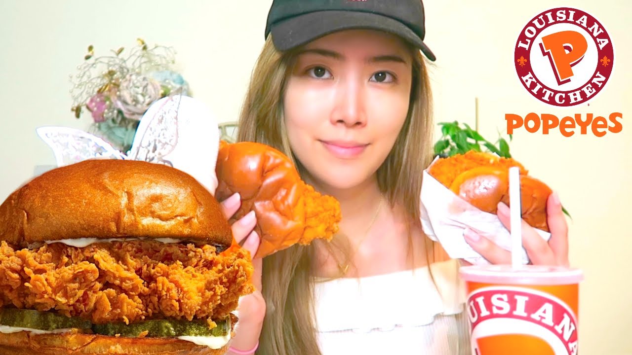 TRYING POPEYES CHICKEN SANDWICH MUKBANG ASMR