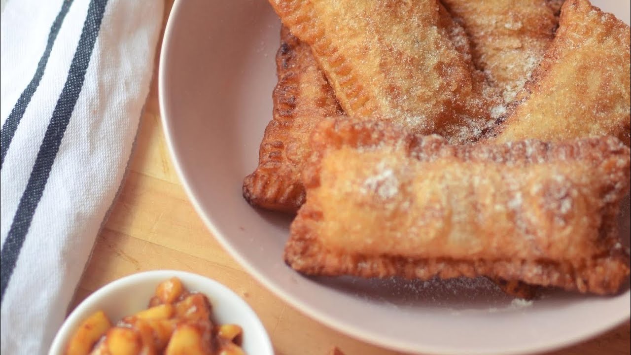 Puff pastry fried apple piesفطائر التفاح بالعجينة الهشة
