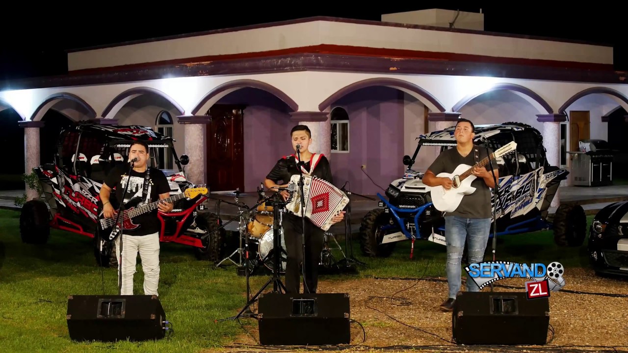 Grupo Gallardia - Aqui Nomas (En Vivo 2016)