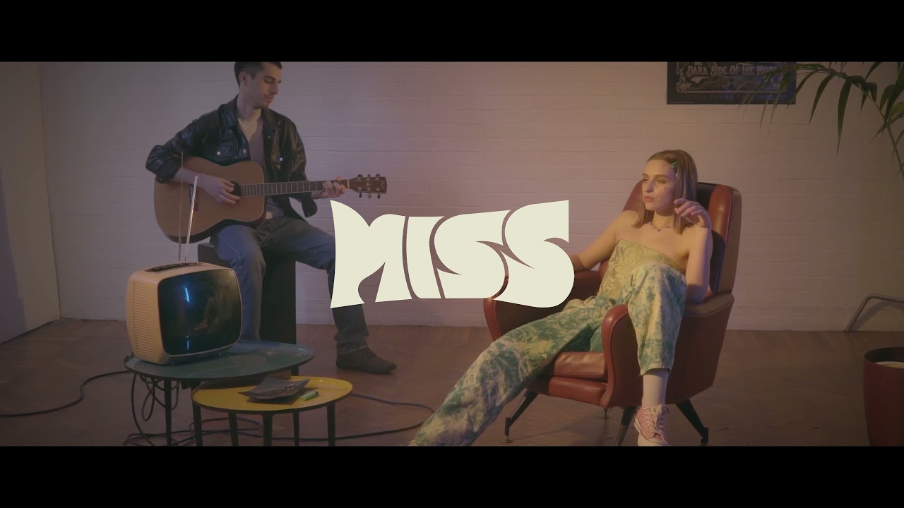 CARO - Miss (Massimo Pericolo)