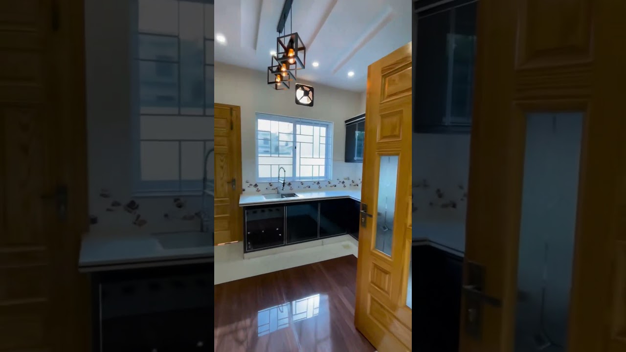 Sleek, smart & sophisticated. Custom cabinetry & luxury walk-in. 