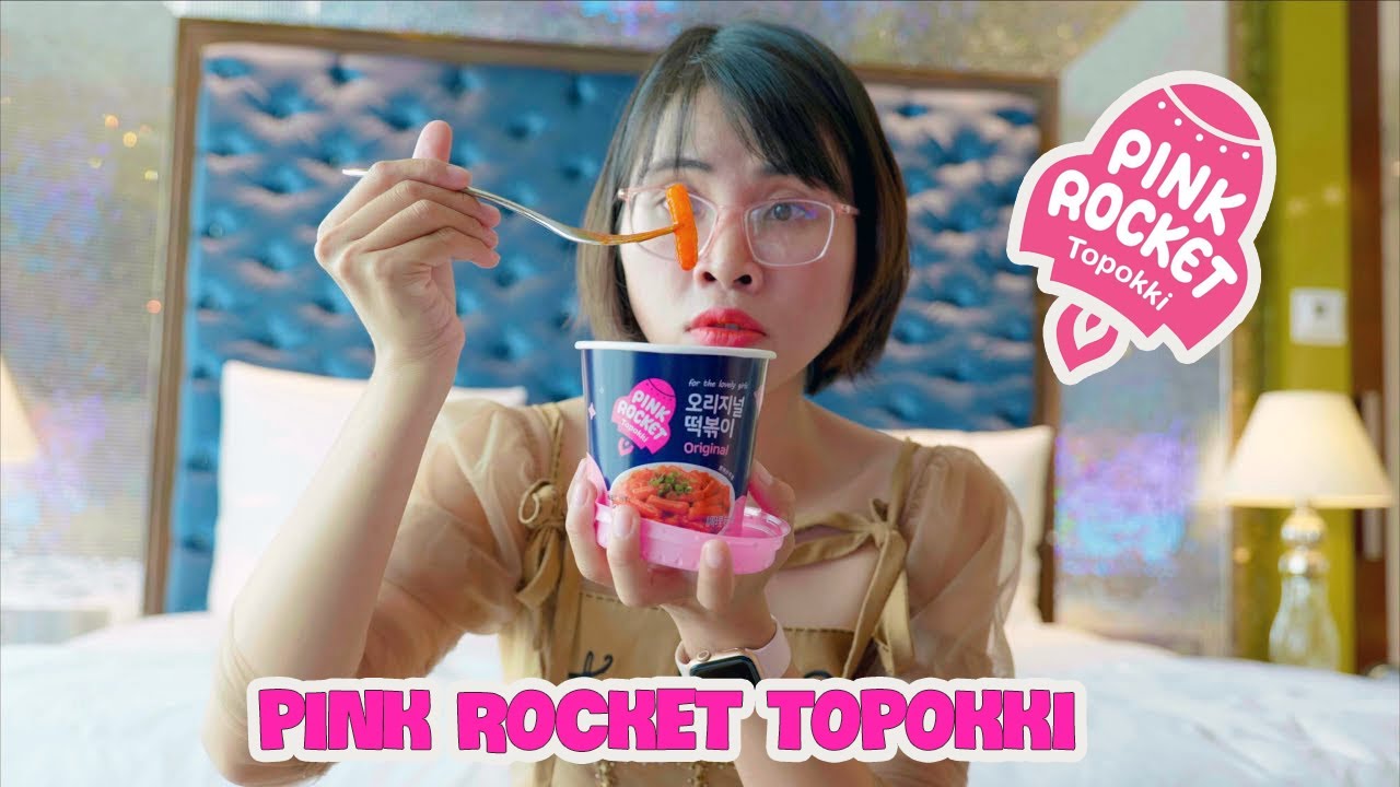 Ăn Topokki Trong Kh&aacute;ch Sạn 6 Sao