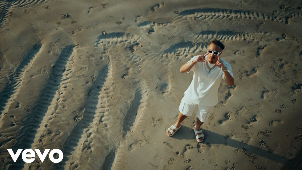Kennyon Brown - Hula Hoop (Official Music Video)