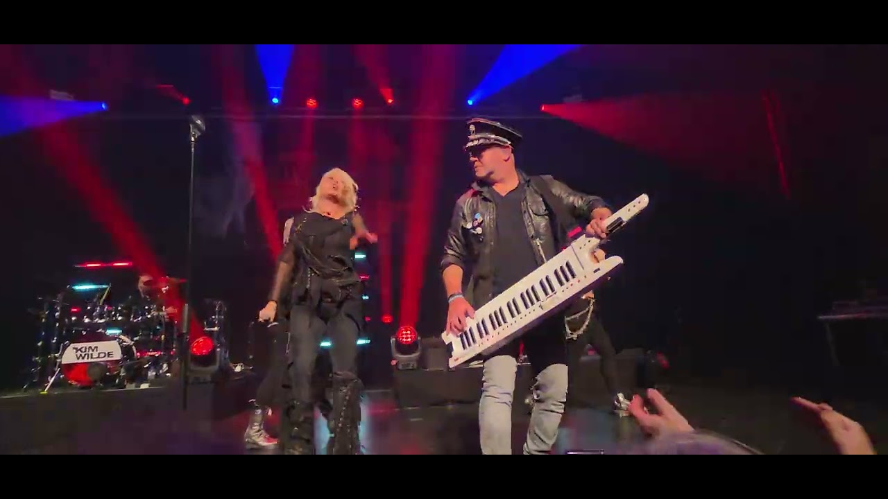Kim Wilde: Kids in America 30 Oktober 2025 Haarlem Holland. great performance and video