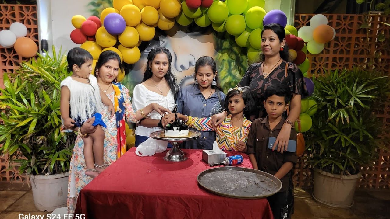  ಇವತ್ತು ಮತ್ತೆ ಹೋಗಿದ್ವಿ  ನ್ಯೂ ಇಯರ್ ಸೆಲೆಬ್ರೇಶನ್ ಎಲ್ಲಿ ನೋಡೋಣ ಬನ್ನಿ ❤️🥰🎊🥳🙏 like share comment subscribe 