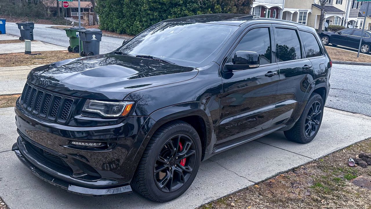 CUTTING UP IN TRAFFIC INSANELY LOUD SRT JEEP POV