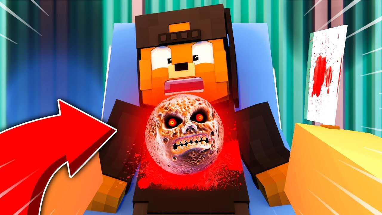 JE TROUVE THE SCARY MOON À L'INTÉRIEUR DE KAARIS SUR MINECRAFT ! Il a mangé The Scary Moon... 😨