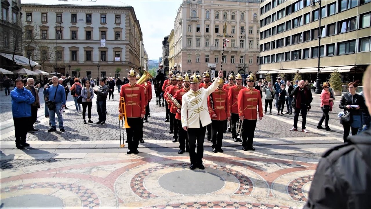 FLASHMOB | tűzoltózenekar | Belváros | Budapest