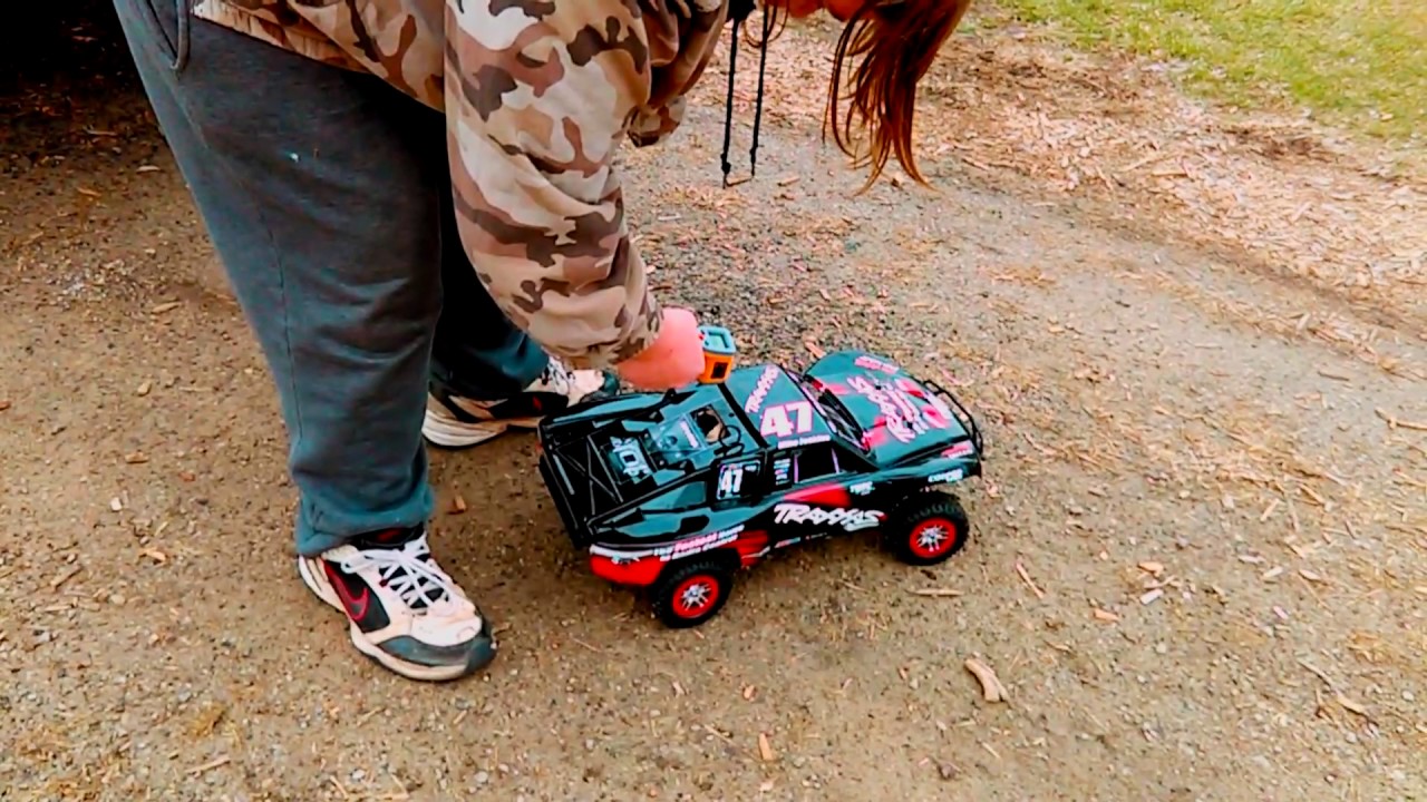 My New Traxxas Slayer Pro 4x4 3.3 Getting Broken In