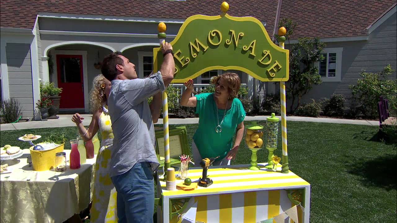 Home & Family - Tracy Metro builds a Lemonade Stand