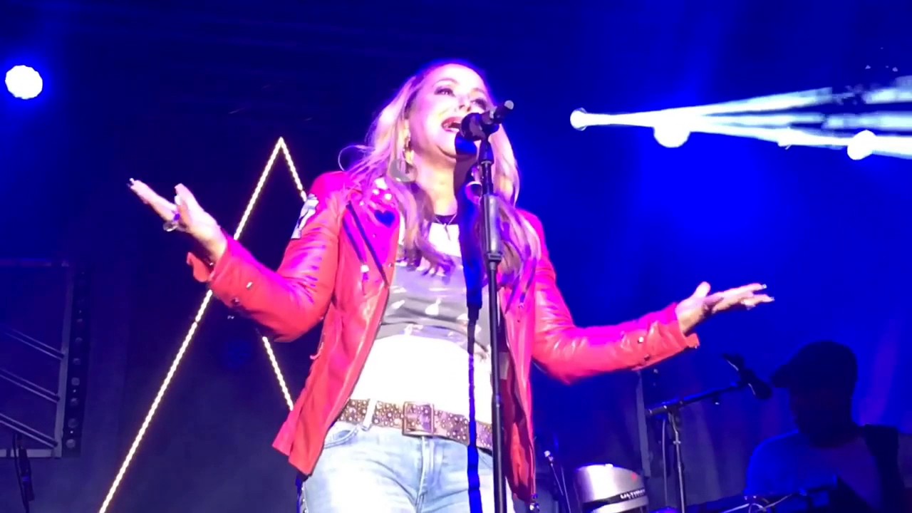 The Saddest Part Live _ A4App - Anastacia