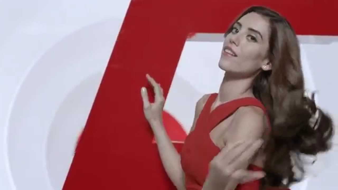 Cansu Dere  in  L'Oreal