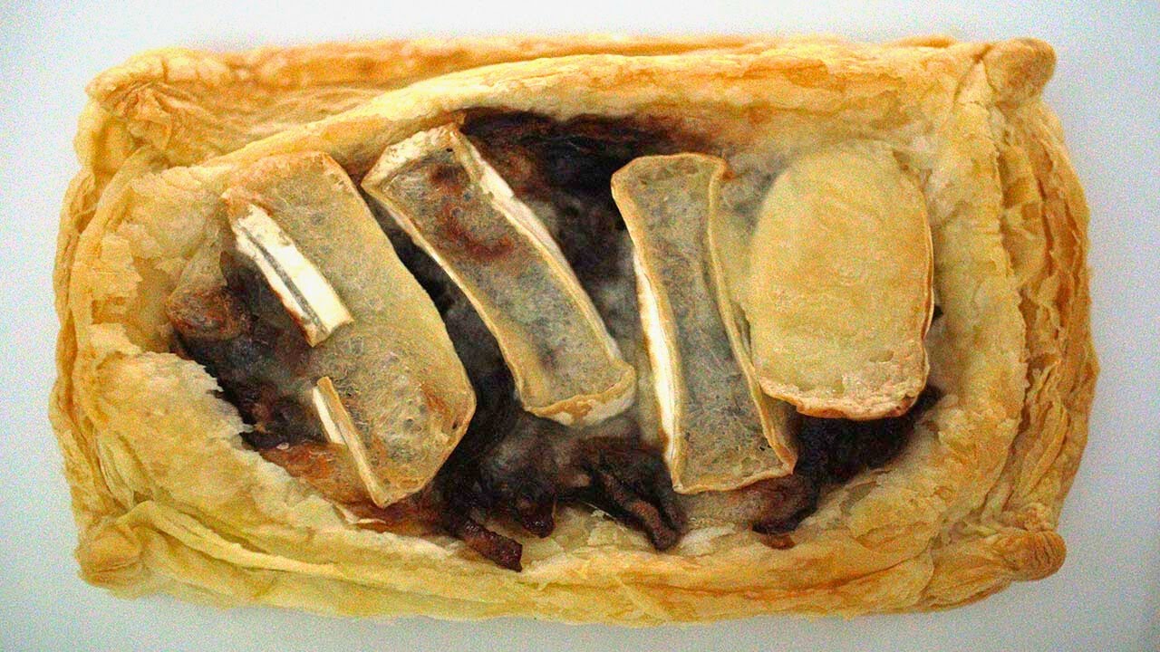 Caramelised onion & Goats Cheese Tart (MUST TRY)